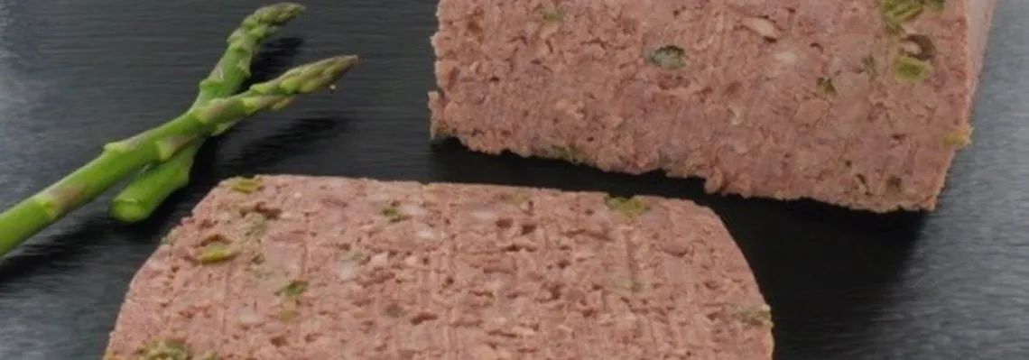 Délicieux pâté de campagne avec des asperges !
