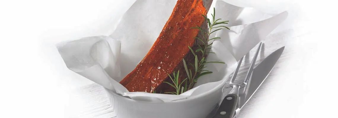 Spareribs met honing-rooksmaak.