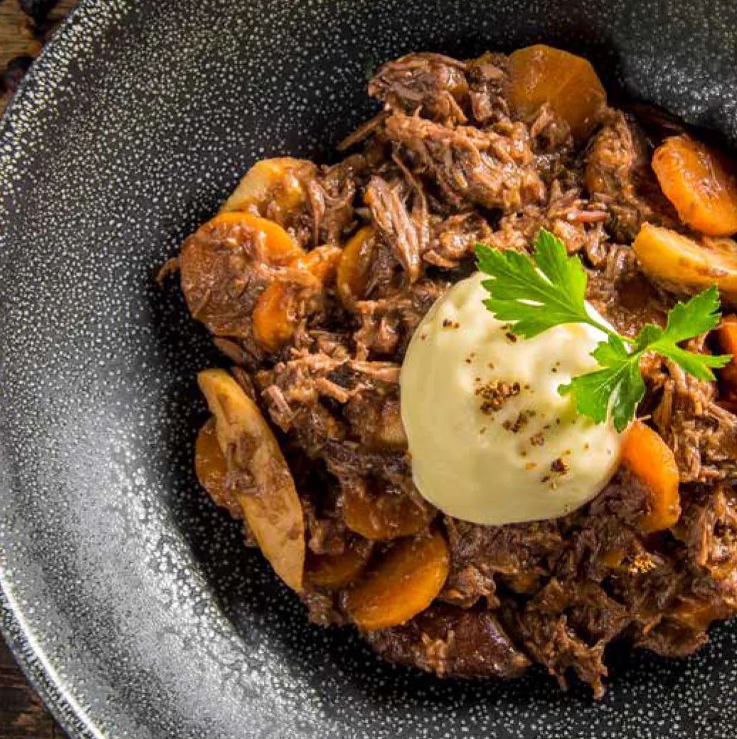 Heerlijk winters gerecht met een uitgesproken wildsmaak van hert.